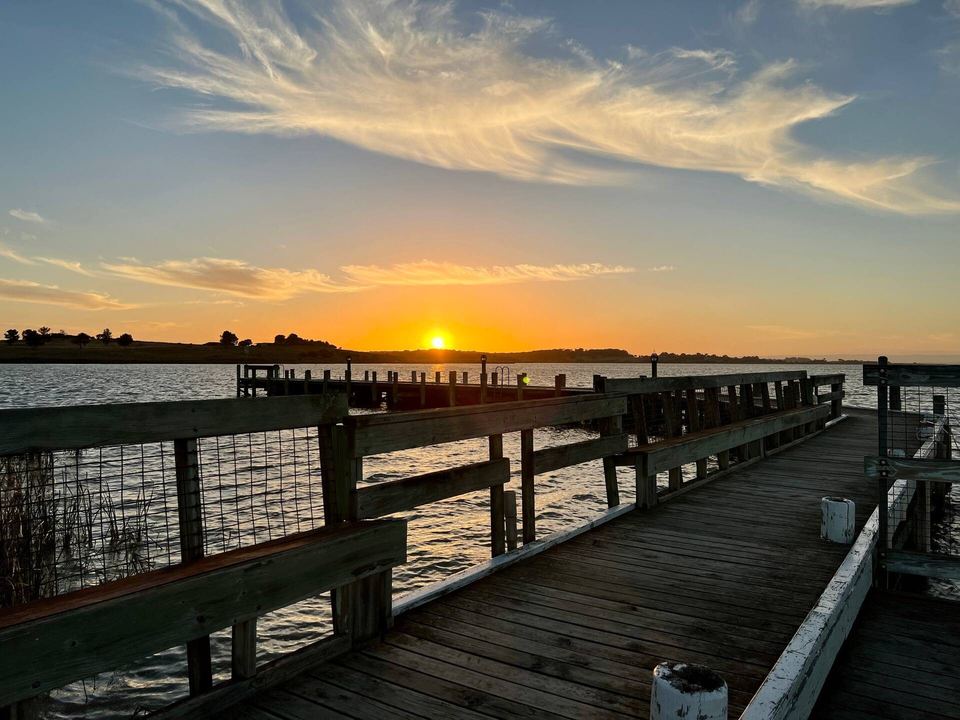 Sunset from the jetty at Clayton Bay